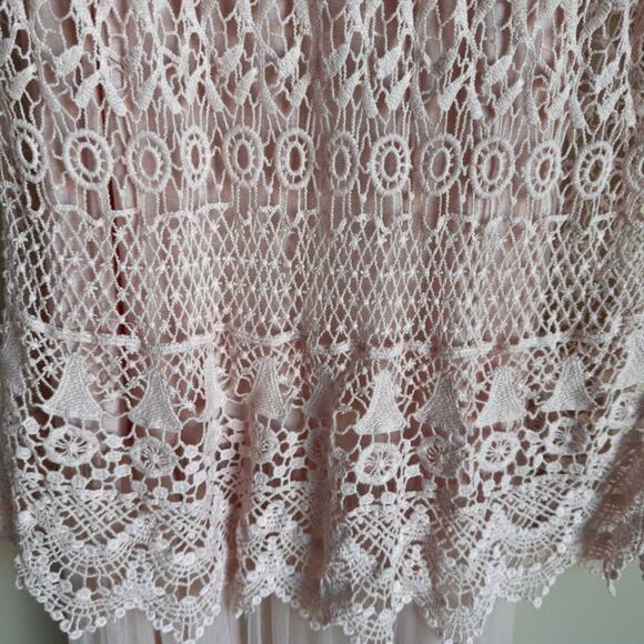 MONORENO BILTMORE TWO PIECE CROCHET & LACE MAXI Light Pink feminine summer - Picture 4 of 14